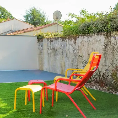 Des Hérondais Avec Piscine - Idéal Familles - 8 Personnes Casa vacanze *