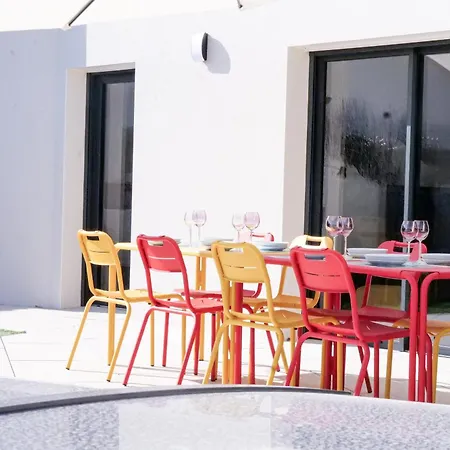 Des Herondais Avec Piscine - Ideal Familles - 8 Personnes 펜션 *